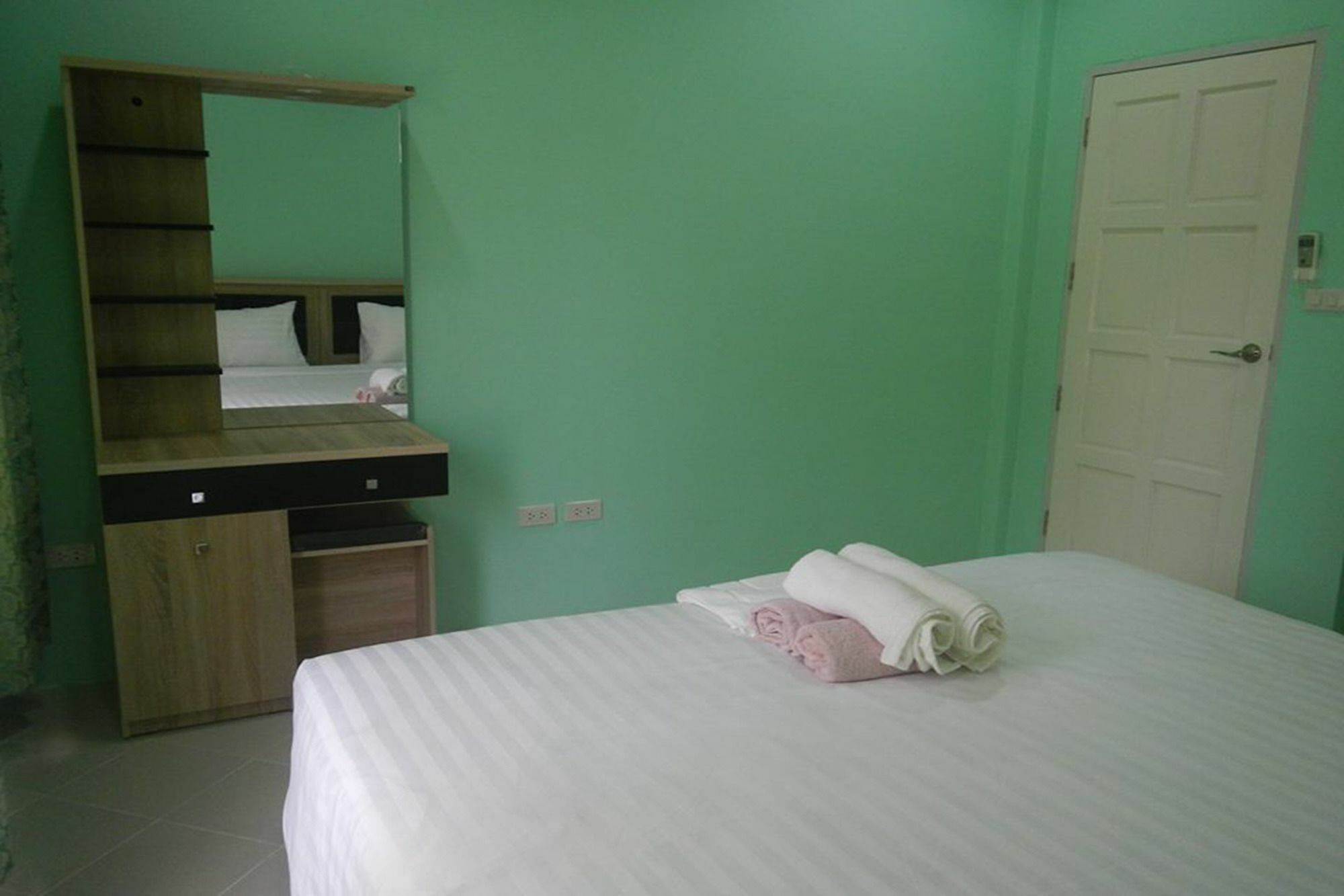 Pat'S Hideaway Bungalows Rayong Zewnętrze zdjęcie